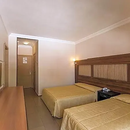 מלון Munamar (adults Only) 4*